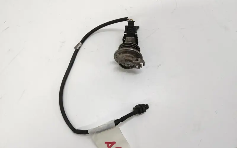 Iniettore AdBlue MERCEDES Classe E Berlina W212 A0004900713 Diesel