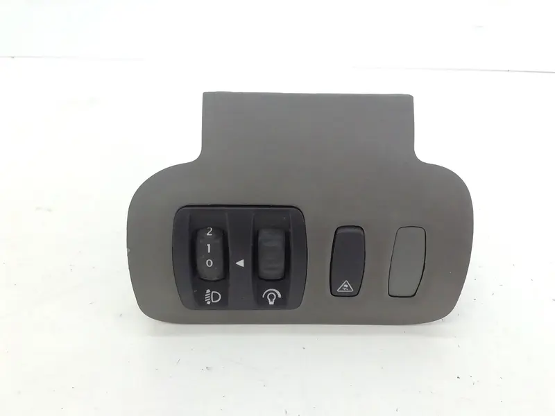 Interruttore comando luci RENAULT Scenic Serie (03>09) 8200140985GC Diesel 1500 (03>09)