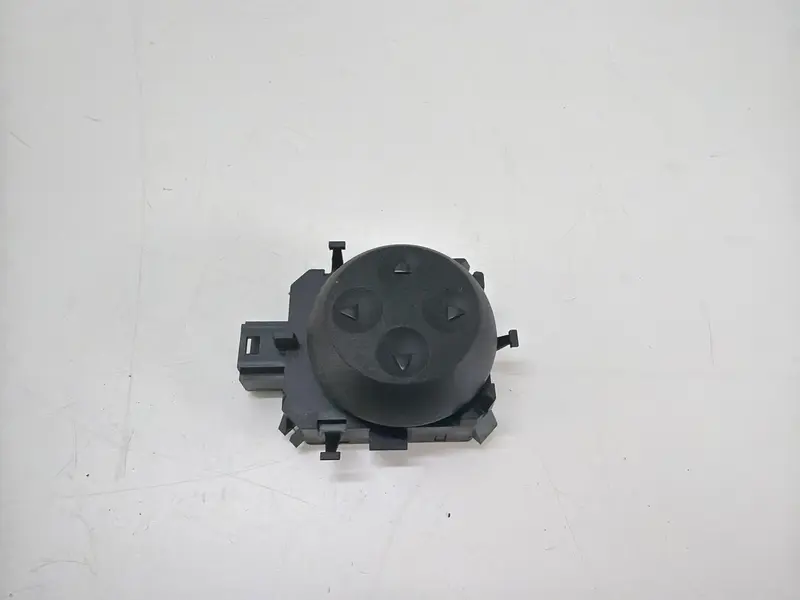 Interruttore pulsante regolatore sedile DX MERCEDES Classe E Berlina W212 A2059057803 Benzina