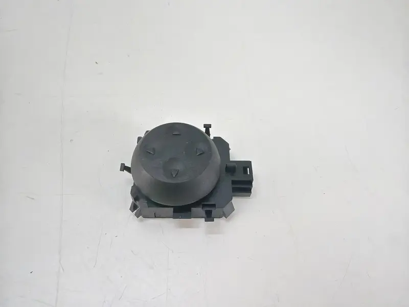 Interruttore pulsante regolatore sedile SX MERCEDES Classe E Berlina W212 A2059057603 Benzina