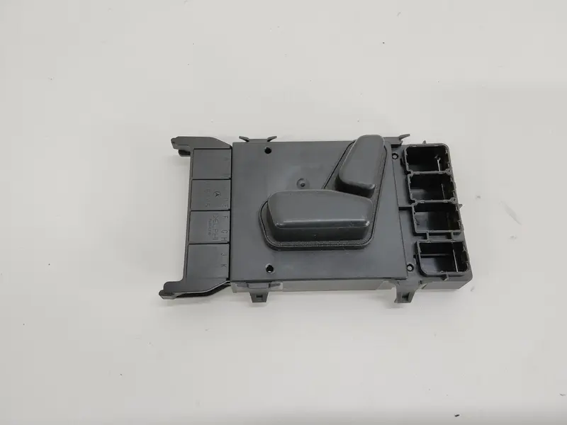 Interruttore Pulsante Regolazione Sedile Anteriore MERCEDES Classe M 1° Serie A1638201810 Diesel 2700 (97>05)