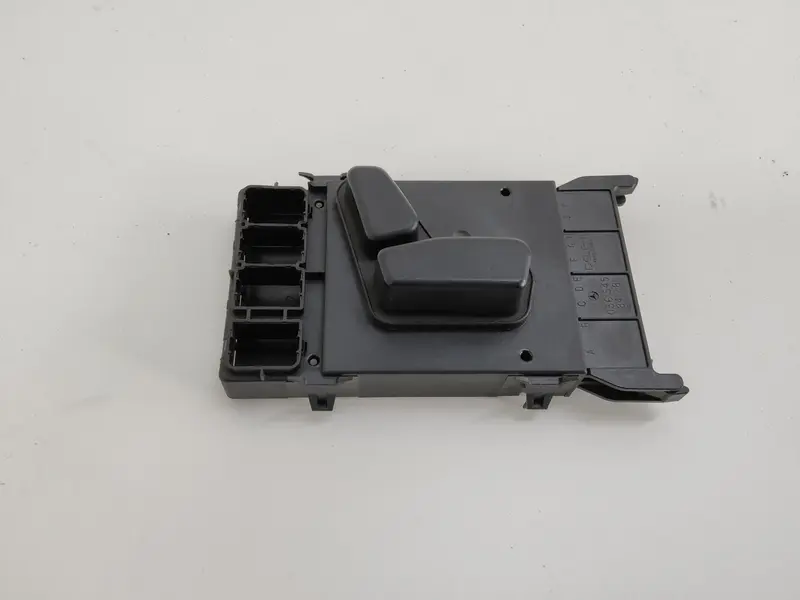 Interruttore Pulsante Regolazione Sedile Anteriore MERCEDES Classe M 1° Serie A1638201910 Diesel 2700 (97>05)