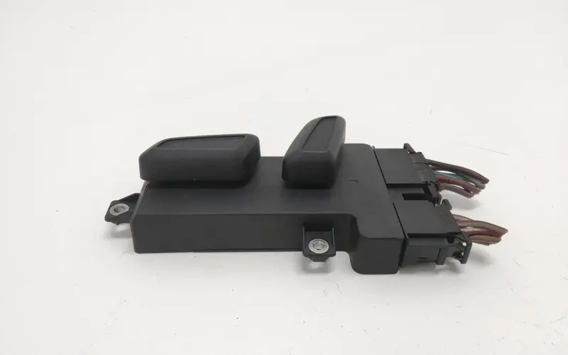 Interruttore Pulsante Regolazione Sedile Anteriore VOLKSWAGEN Tiguan 1° Serie 8K0959747 Diesel 2.0 (07>11)