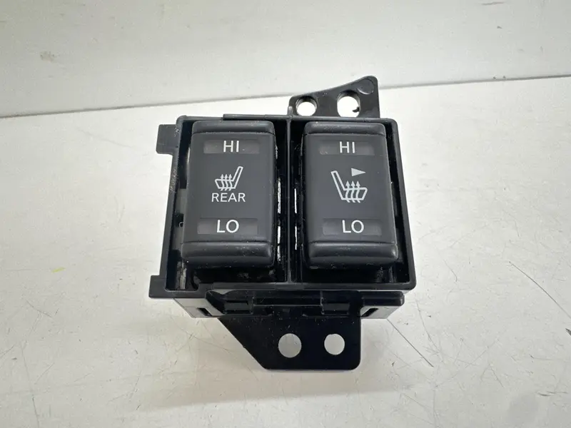 Interruttore riscaldamento sedili NISSAN X-Trail Serie (T32) (14>18) 969396FV4A Diesel 2.0 (14>18)