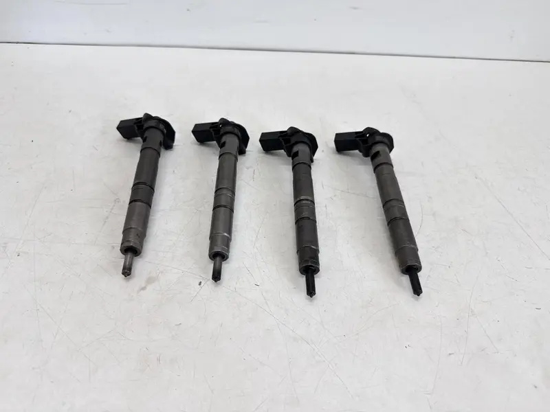 Kit iniettori AUDI A4 Avant (8W5) (15>) 0986435360 Diesel 2.0