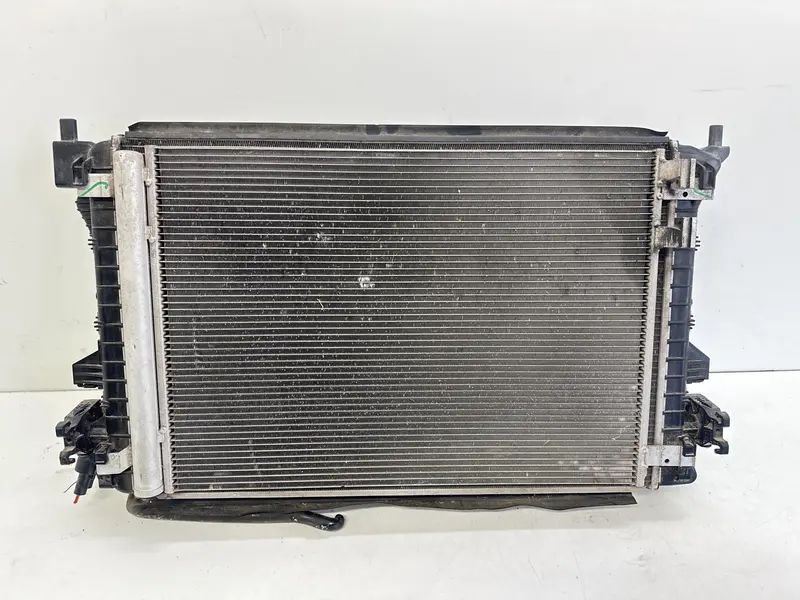 Kit Radiatori AUDI Q2 Serie (GAB) (16>) 5Q0121251CQ 5Q0121251GQ,5Q0121203DQ,5Q0121251HS Diesel 2.0