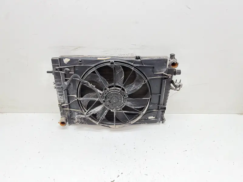 Kit Radiatori HYUNDAI Tucson Serie (04>09) 253102E500 Diesel 2.0 (04>09)