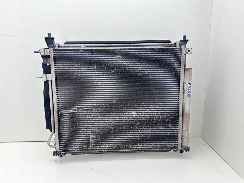 Kit Radiatori HYUNDAI Tucson Serie (04>09) 976062E000 2132035300,2131035200,6840035000 Diesel 2.0 (04>09)