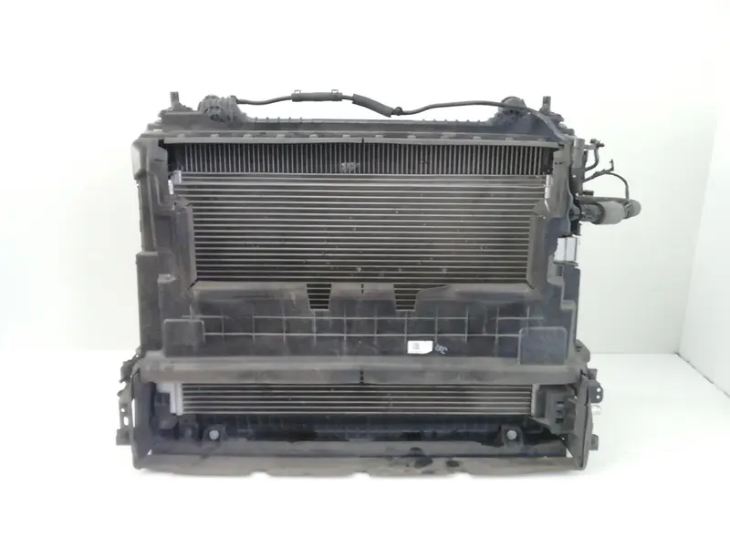 Kit Radiatori JAGUAR F-Pace Serie (16>) HK83-8005-DB M8A2-8C607-BD M8A2-18D473-DB Diesel 2000 (16>20)