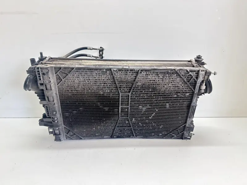 Kit Radiatori OPEL Insignia Berlina 13241725 13241751,P0270003 Diesel 2.0 (08>17)