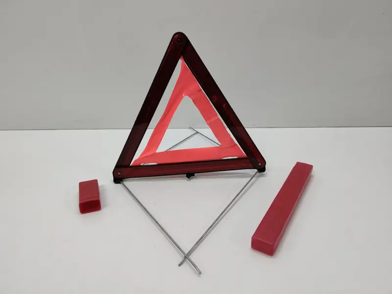 kit triangolo emergenza NISSAN Qashqai Serie 27R030028 Diesel 1500