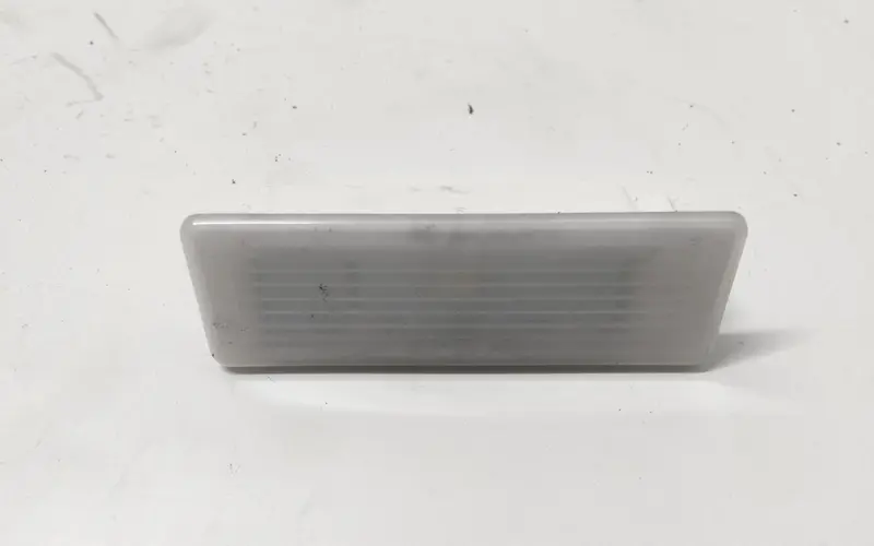 Luce di cortesia anteriore BMW Serie 4 Gran Coupè (F36) 931357402 Benzina