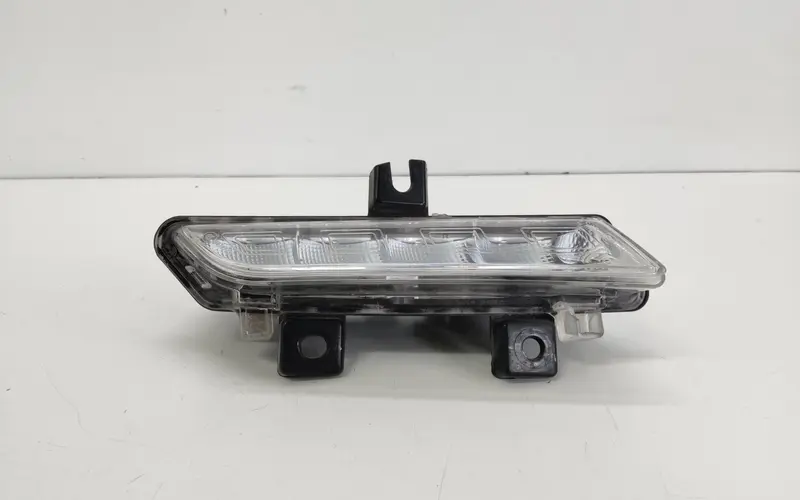 Luce diurna ant DX RENAULT Clio Serie IV (12>19) 266000411R 266003864R Diesel 1.5 (12>19)