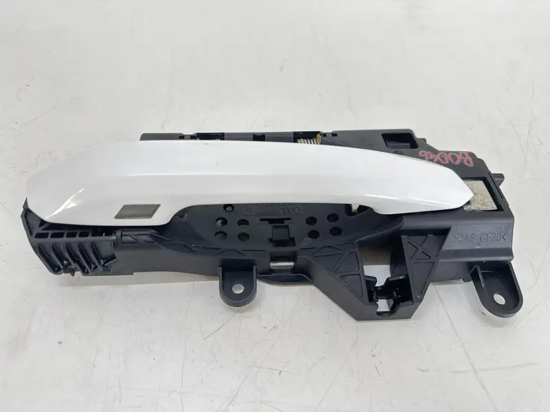 Maniglia esterna Posteriore Destra AUDI A4 Allroad Serie B9 (8WH) (16>20) 8W0837240ROH 8W02837812A Diesel 2.0 (16>20)