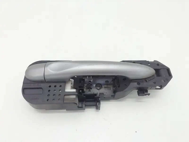 Maniglia esterna Posteriore Destra RENAULT Megane III Grand Tour (08>15) 806060041R Diesel 1500 (08>15)