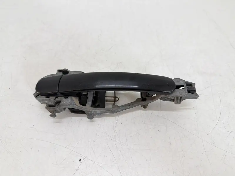 Maniglia esterna Posteriore Destra VOLKSWAGEN Golf 5 Berlina (03>08) 3B0837205F3FZ 3B0837205F3FZ Diesel 2.0 (03>08)