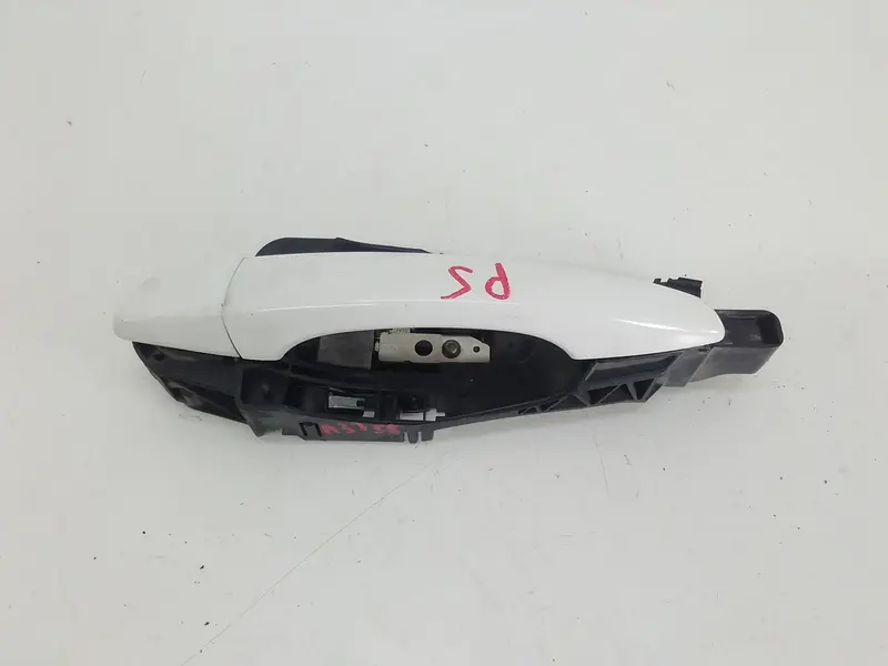 Maniglia esterna Posteriore Sinistra CITROEN C4 Cactus Diesel 1600 (14>18)