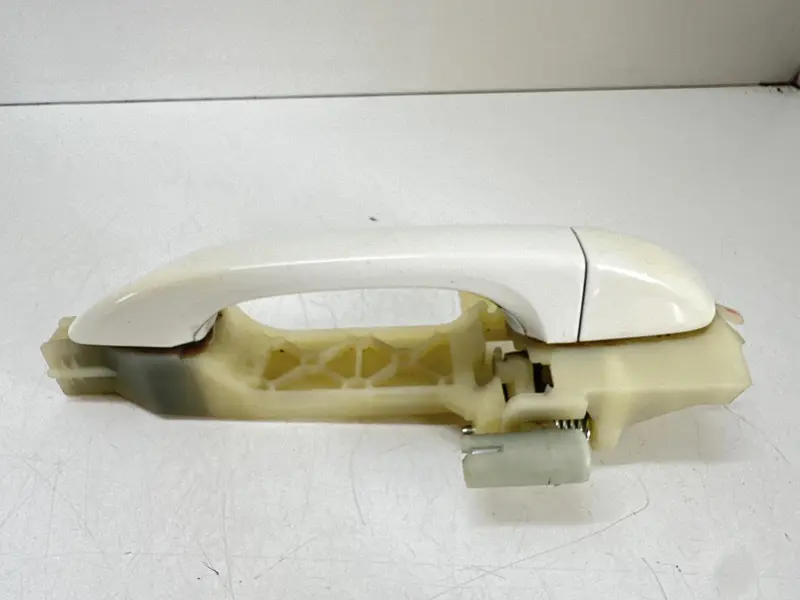 Maniglia esterna Posteriore Sinistra SSANGYONG XLV Serie (16>) 7344235010 Diesel 1.6
