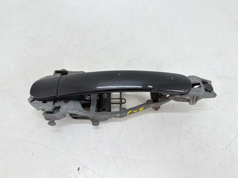 Maniglia esterna Posteriore Sinistra VOLKSWAGEN Golf 5 Berlina (03>08) 3B0837205F3FZ 3B0837205F3FZ Diesel 2.0 (03>08)