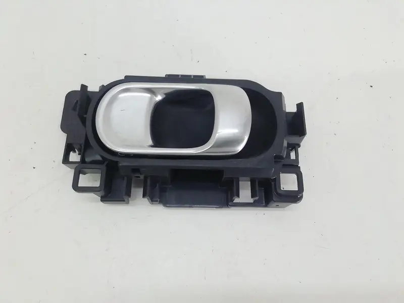 Maniglia interna Anteriore Sinistra CITROEN C4 Cactus Diesel 1600 (14>18)