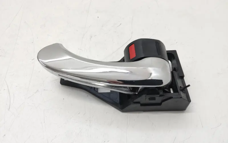 Maniglia interna Posteriore Destra TOYOTA Rav4 4° Serie Diesel 2.2 (05>09)