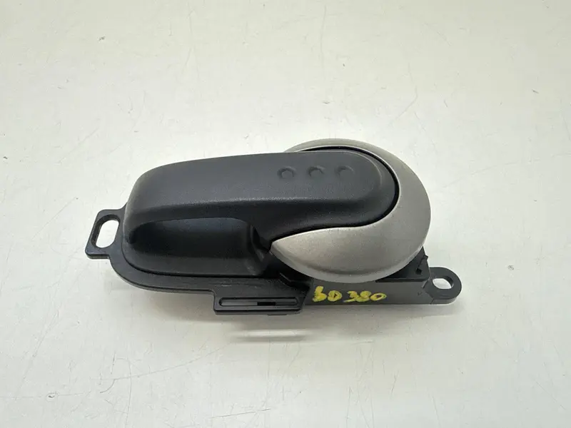 Maniglia interna Posteriore Sinistra NISSAN Note 1° Serie 806719U000 5010800006 Diesel (06>08)