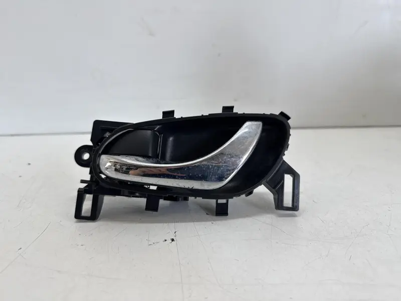 Maniglia interna Posteriore Sinistra NISSAN X-Trail Serie (T32) (14>18) 806714CE0A 806714CE0A Diesel 2.0 (14>18)