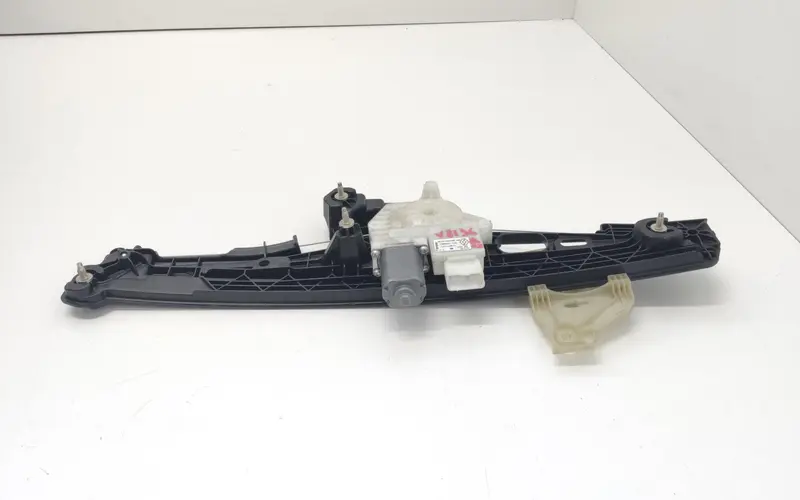 Meccanismo alzavetro Ant. SX RENAULT Captur Serie (19>) 807215326R Benzina