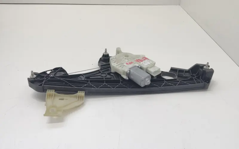 Meccanismo alzavetro Post. SX RENAULT Captur Serie (19>) 827216497R Benzina