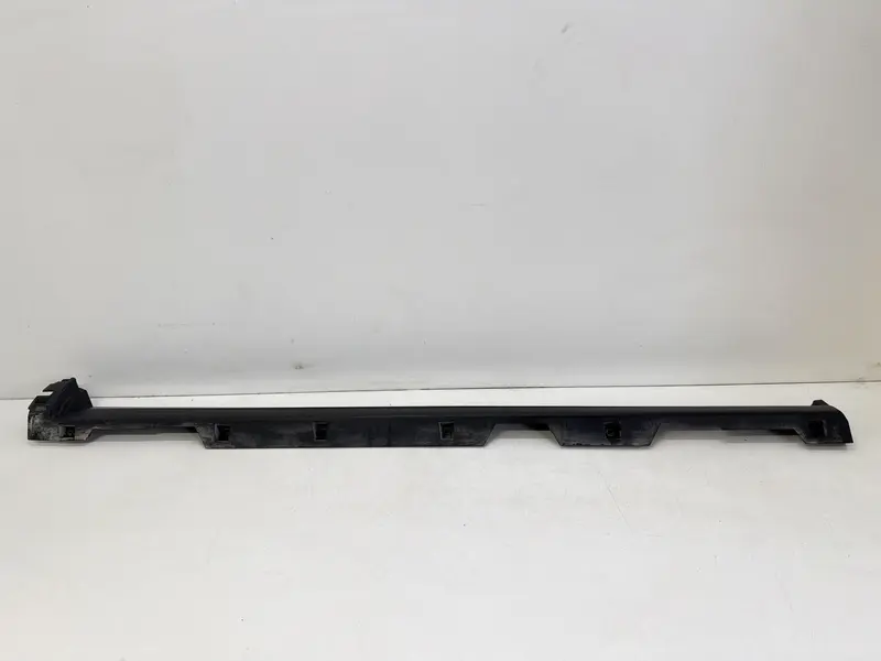 Minigonna Lato Sinistra LAND ROVER Discovery Sport (L550) (14>18) LR156945 LR156945 Diesel 2.0 (14>18)
