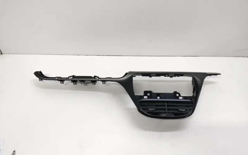 Modanatura Centrale Cruscotto PEUGEOT 208 Serie (12>19) 96756942XU 9673830077 Benzina 1.2 (12>19)