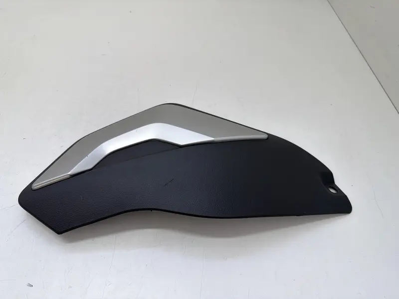 Modanatura console tunnel centrale DACIA Duster Serie 689200724R Bifuel/Gas 1.6 (17>24)
