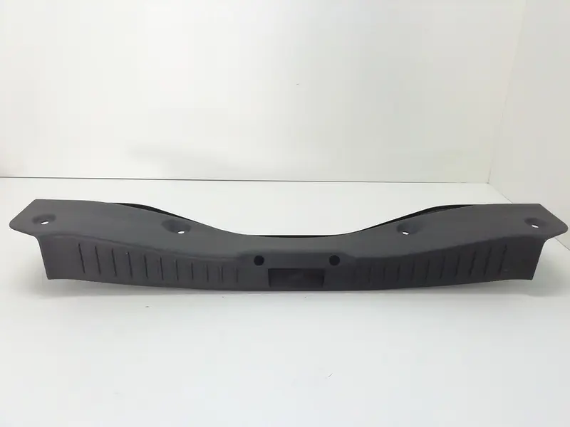 Modanatura Copribagagliaio FORD Focus Berlina 3° Serie BM51-A40352-A Diesel 2000 (04>08)
