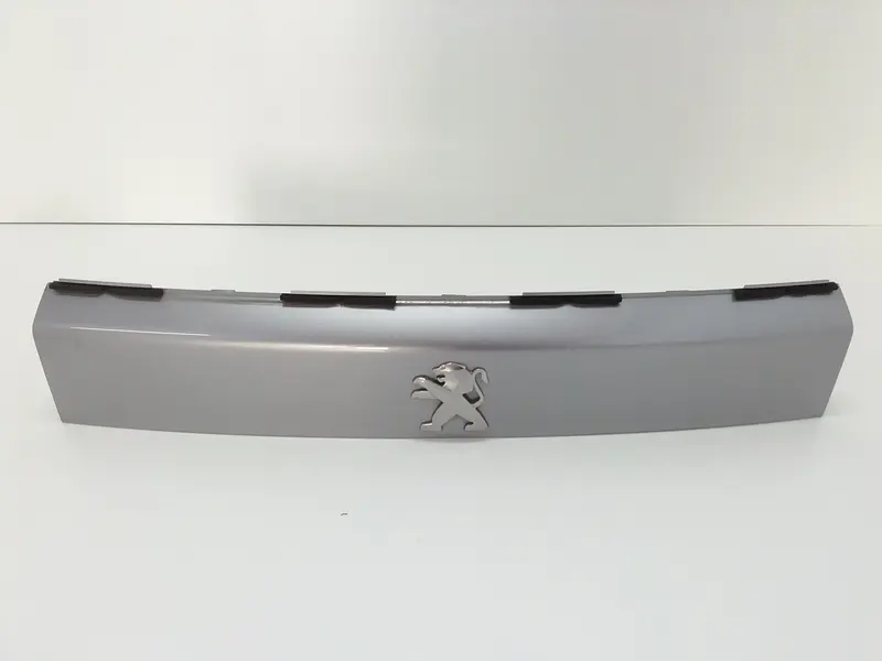 Modanatura portellone post. PEUGEOT 2008 Serie (19>) 9828080180 Diesel