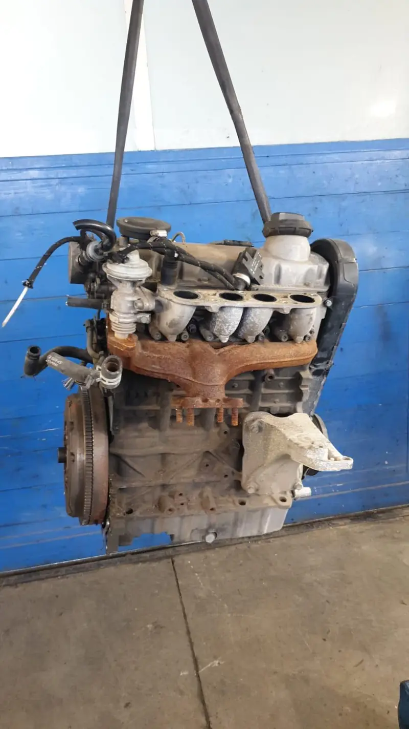 Motore Semicompleto VOLKSWAGEN Golf 4 Berlina (97>03) Diesel 1900 (97>03)