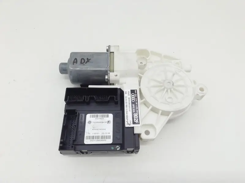 Motorino Alzavetro anteriore destra AUDI A3 Serie (8P1) (05>08) 8P0959802F Diesel 2000 (05>08)