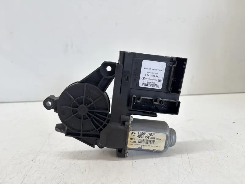 Motorino Alzavetro anteriore destra VOLKSWAGEN Golf 5 Berlina (03>08) 1K0959702LZ02 1K0959702E Diesel 2.0 (03>08)