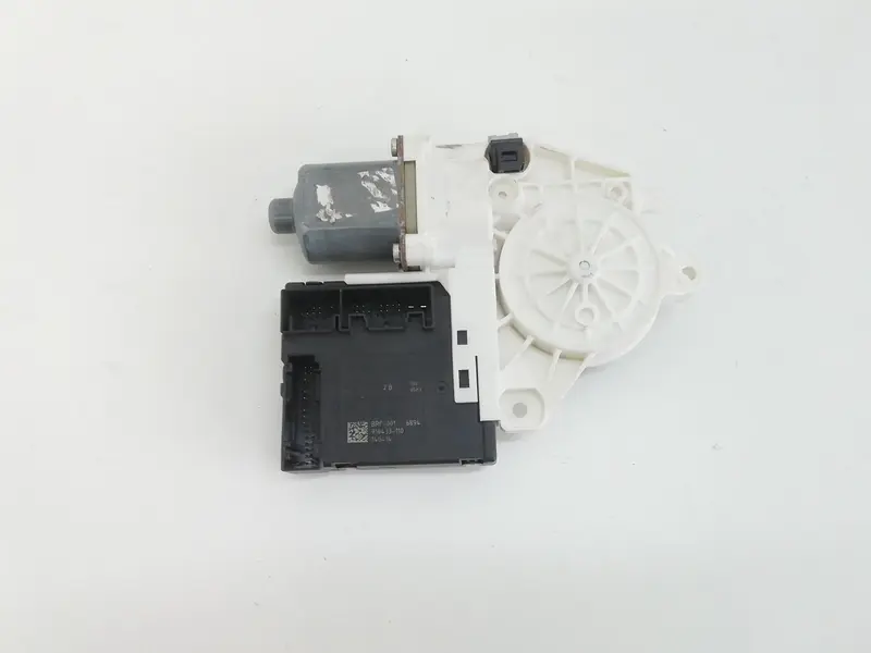 Motorino Alzavetro anteriore destra VOLKSWAGEN Tiguan 2° Serie 0130822467 Diesel (11>15)