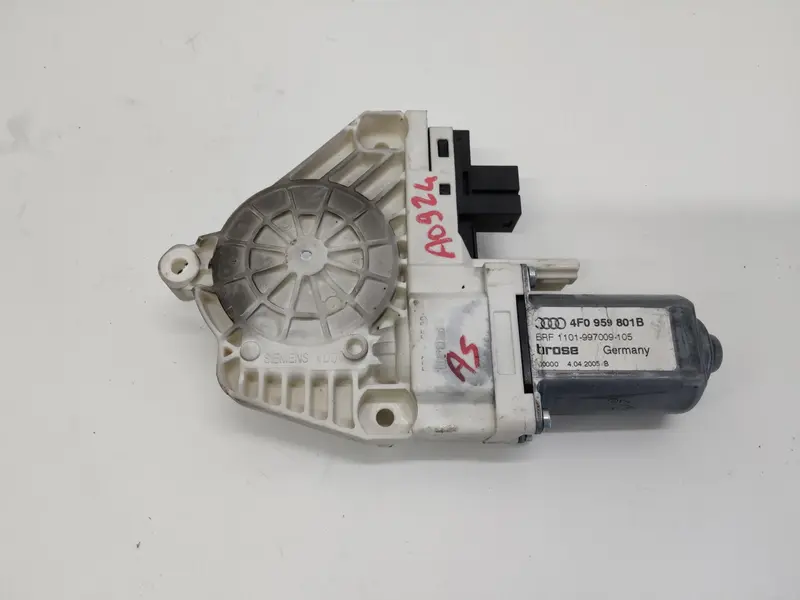 Motorino Alzavetro Anteriore Sinistro AUDI A6 Berlina Serie C4 (4A2) (94>97) 4F0959801B Diesel 2000 (94>97)