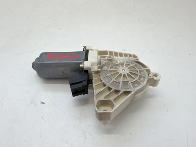 Motorino Alzavetro Anteriore Sinistro MERCEDES Classe A W169 3° Serie A1698204142 A1698201742 Diesel 2.0 (04>08)