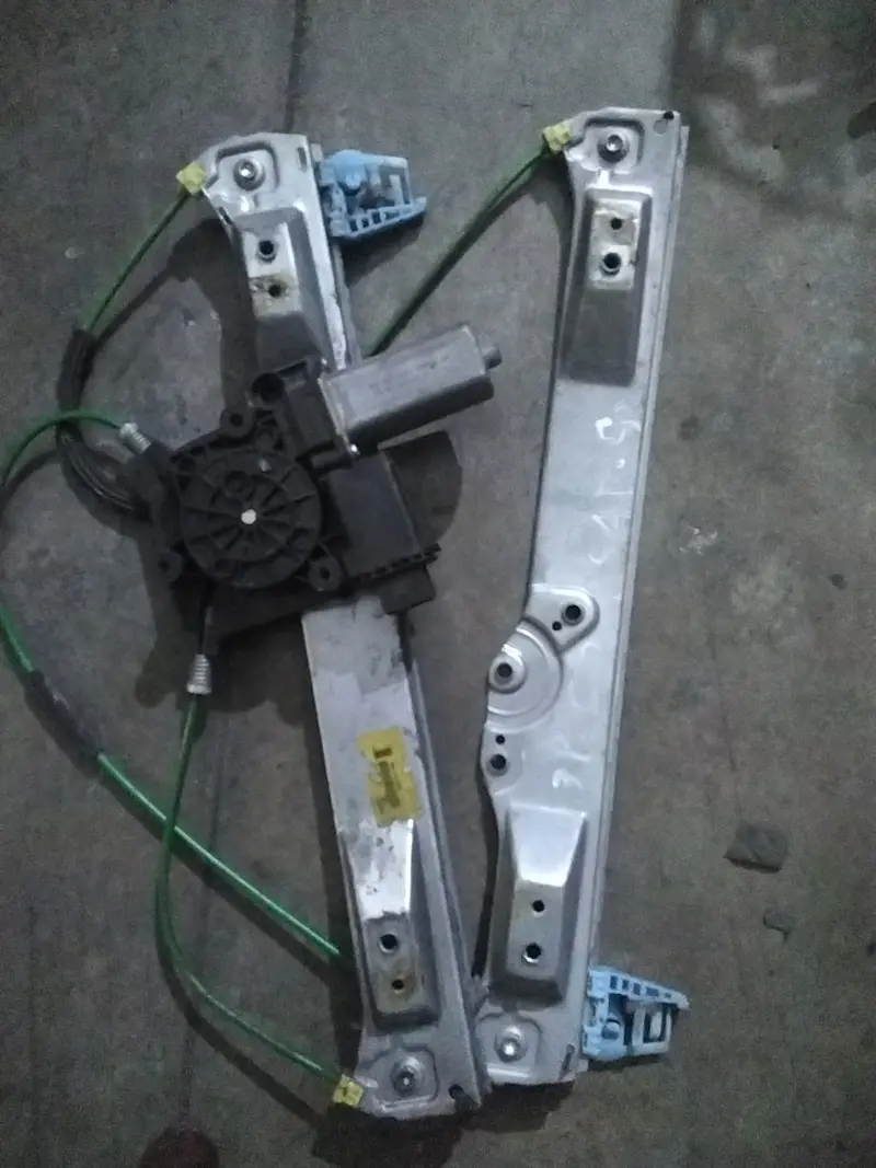Motorino alzavetro anteriore sinistro opel corsa codice D3004