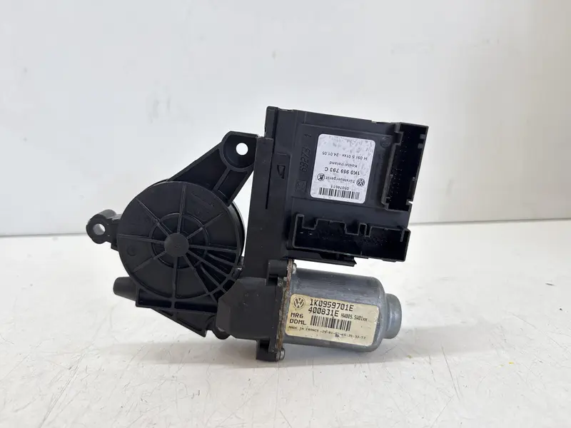 Motorino Alzavetro Anteriore Sinistro VOLKSWAGEN Golf 5 Berlina (03>08) 1K0959701LZ02 1K0959701E Diesel 2.0 (03>08)