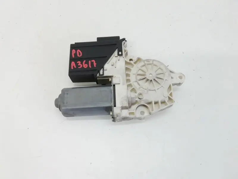 Motorino Alzavetro posteriore destra SEAT Ibiza Serie (02>05) 104388101 Diesel 1900 (02>05)
