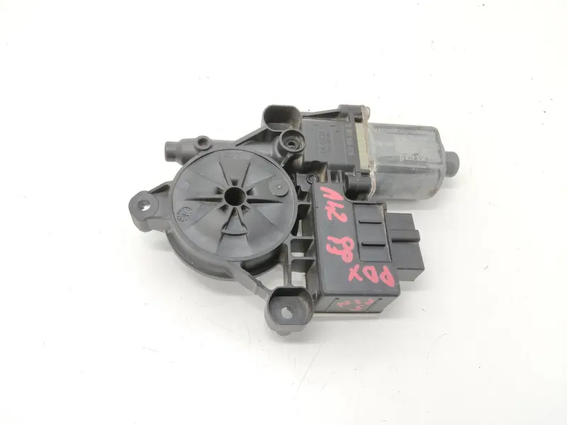 Motorino Alzavetro posteriore destra VOLKSWAGEN Polo 6° Serie 5Q0959408D Diesel 1.6