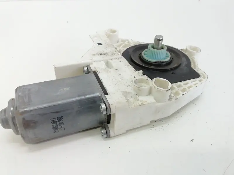 Motorino Alzavetro posteriore Sinistro AUDI A1 Serie (8X1) (10>14) 8K0959801C Diesel 1600 (10>14)