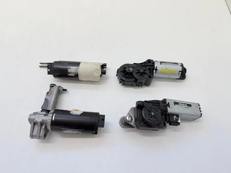 Motorino regolazione sedile SX ALFA ROMEO Stelvio Serie (949_) (16>) 118690906 Benzina