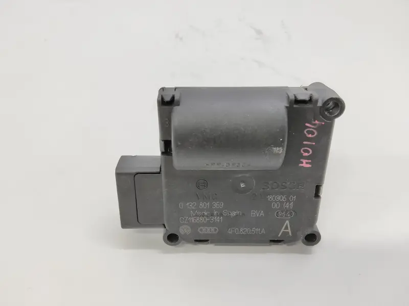 Motorino riscaldamento AUDI A6 Berlina Serie C4 (4A2) (94>97) 4F0820511A 0132801359 Diesel 2000 (94>97)