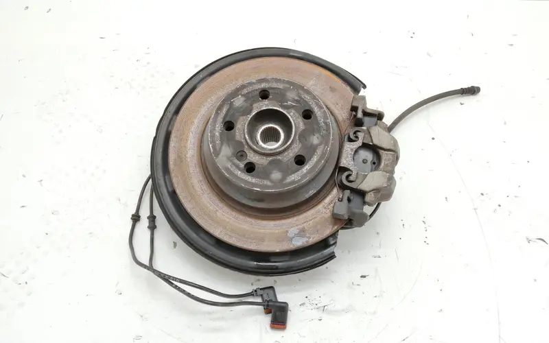 Mozzo Ruota Posteriore Destro MERCEDES Classe E Berlina W212 A2123502208 Diesel 2.1