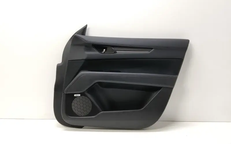 Pannello anteriore destro MAZDA CX-5 Serie KB8N68420D02 KB8C428SA Diesel 2.2