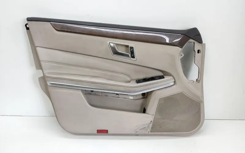 Pannello Anteriore Sinistro MERCEDES Classe E Berlina W212 A21272097709J71 A2127270090 Diesel 2.1